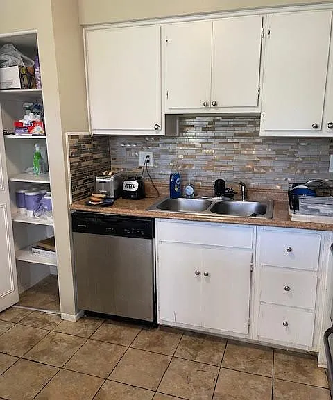 7350 Woodview St — Photo 24