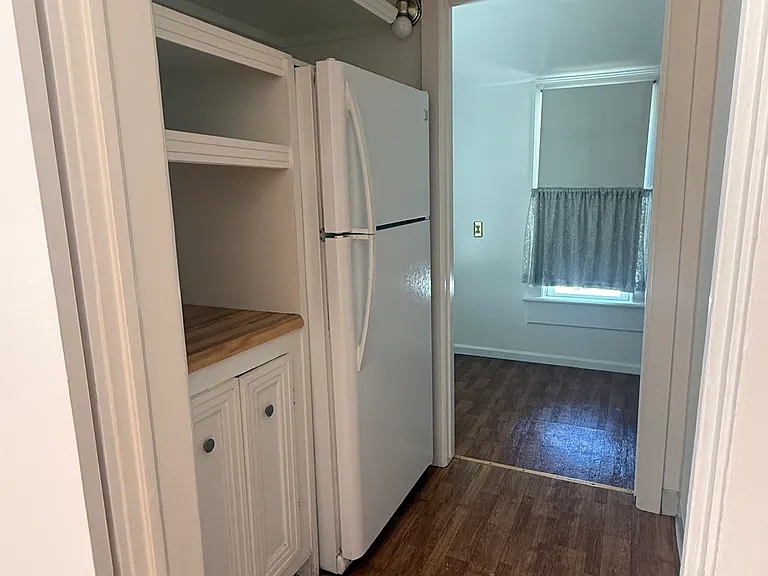 2312 H St #3 — Photo 8