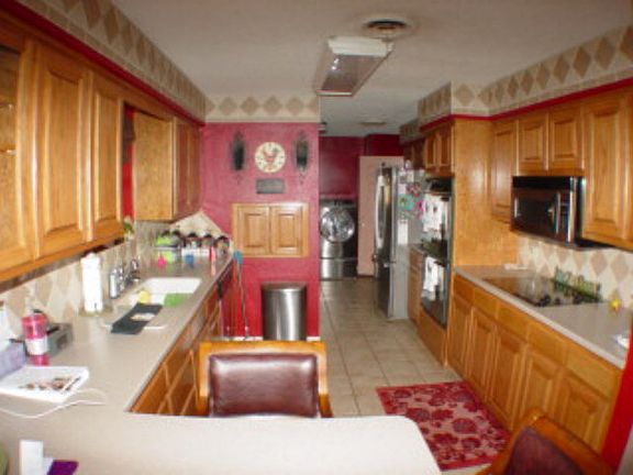 4th image of 16009 N Pecan Ave