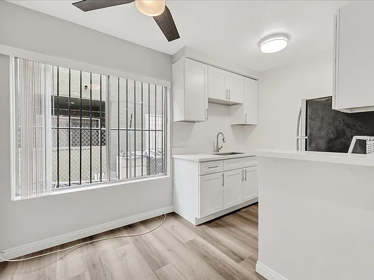 12761 Pacific Ave #4 — Photo 3