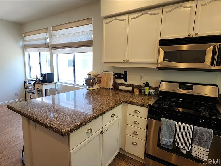 580 N Pageant Dr — Photo 16
