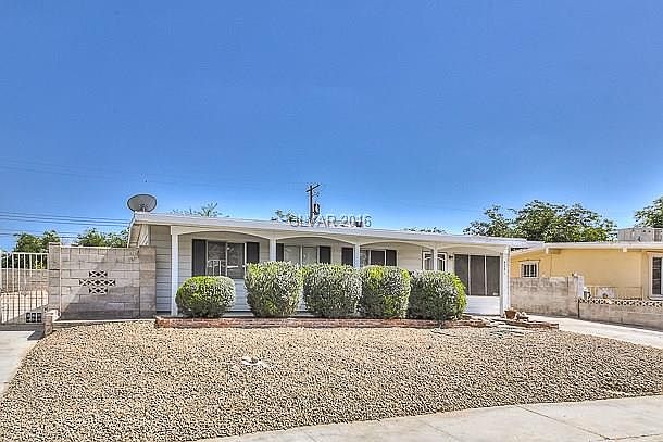 1st image of 4271 Cloverdale Ave