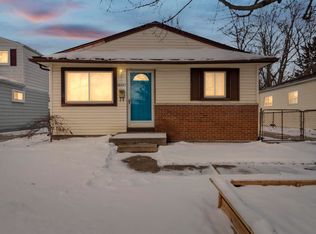 20497 Woodward St, Clinton Township, MI 48035