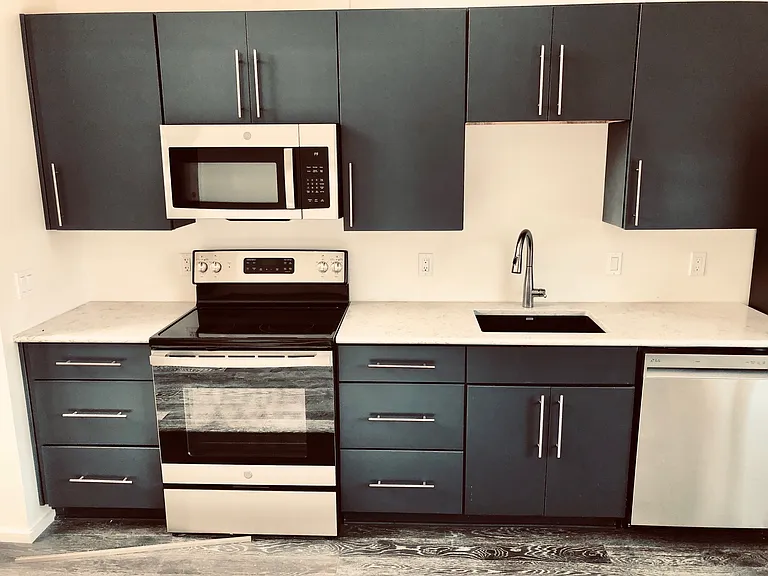 2827 Estate Dr — Photo 12