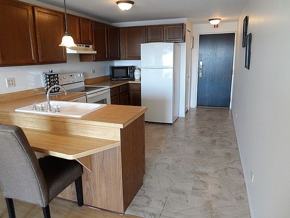 2nd image of 5400 Walnut Ave Unit 707