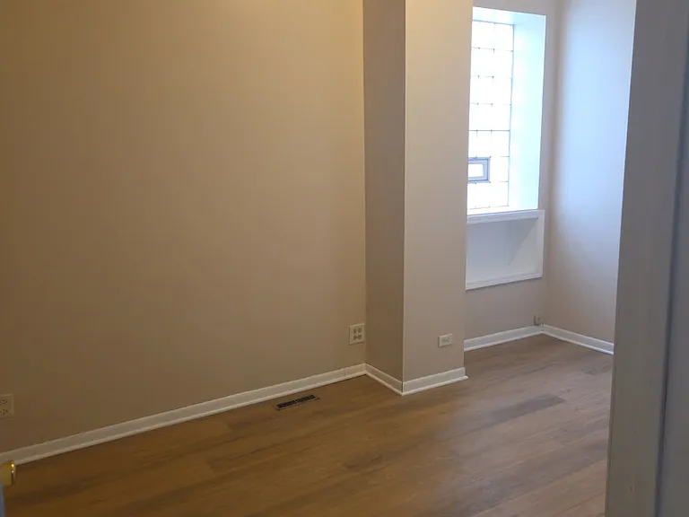 1113 S Loomis St #2 — Photo 16