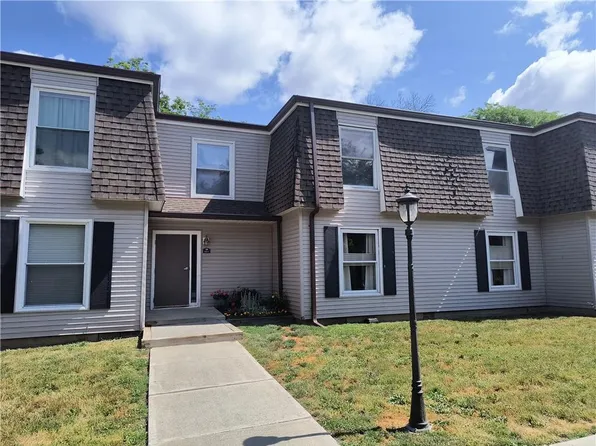 19D Stout Court #D, Poughkeepsie, NY 12601