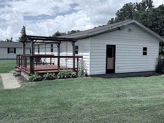 5th image of 200 Forren Ln