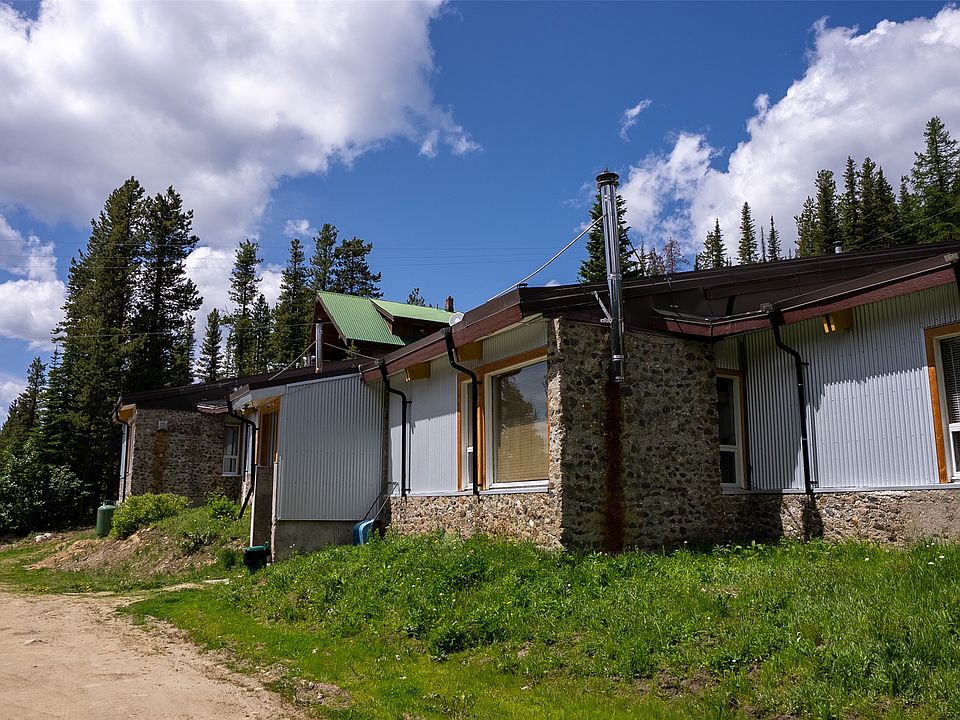 1st image of 130 Cougar Rd #6