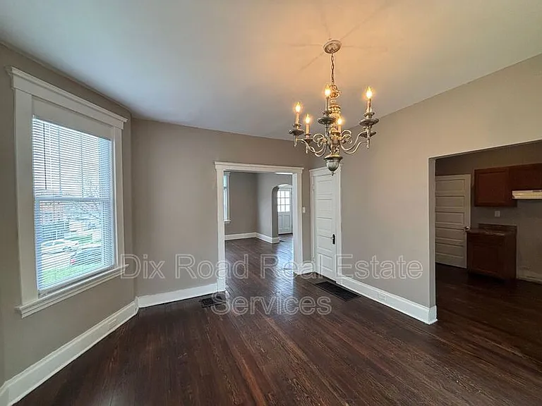 5310 Carthage Ave — Photo 9