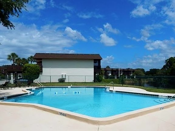 4th image of 3317 Ramblewood Dr