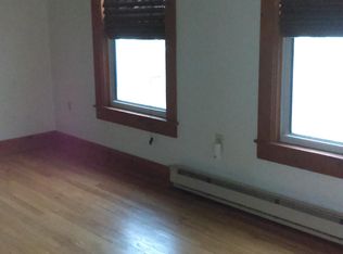 8 W School St #2, Westfield, MA 01085