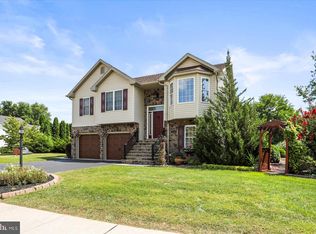 45 Matthew Dr, New Oxford, PA 17350