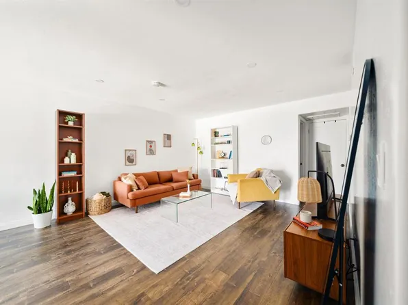 6878 Navajo Rd Unit 52, San Diego, CA 92119