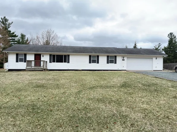 325 E Harrison Ave, Grantsburg, WI 54840