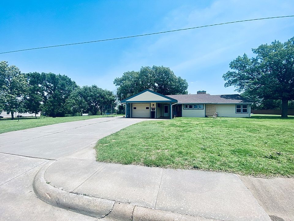 417 N 2nd St, Lincoln, KS 67455 Zillow