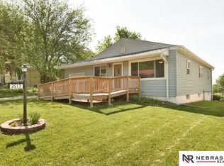 3513 Spruce St, Bellevue, NE 68147