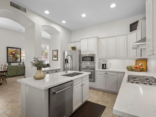 15240 N CLUBGATE Drive #166, Scottsdale, AZ 85254