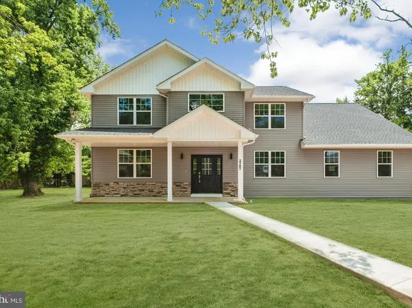 2707 Salem Ct, Cinnaminson, NJ 08077