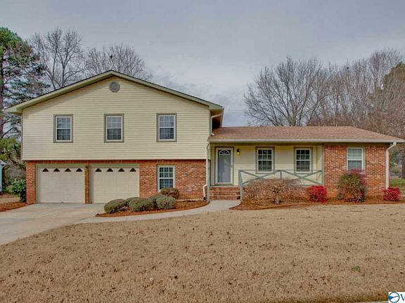 2nd image of 10306 Melanie Dr SE
