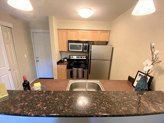 5th image of 9401 NE 120th St APT N104