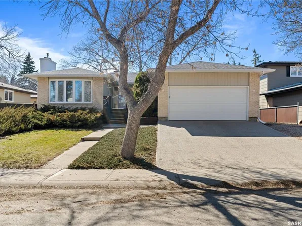6 Selkirk CRESCENT, Regina, SK S4S 6J4