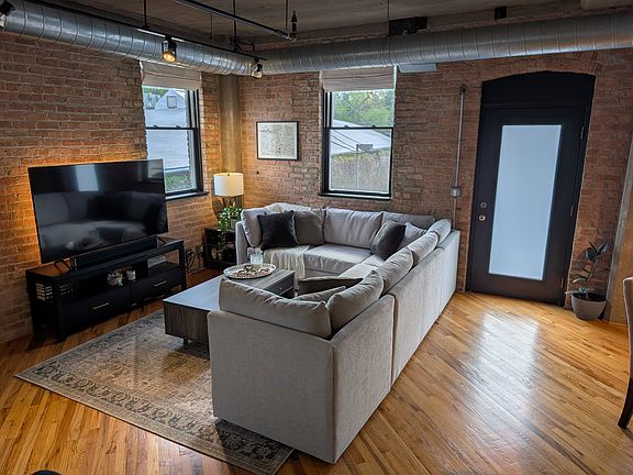 5th image of 1830 Ridge Ave APT 201
