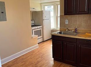 40 Roe St #3, Staten Island, NY 10310