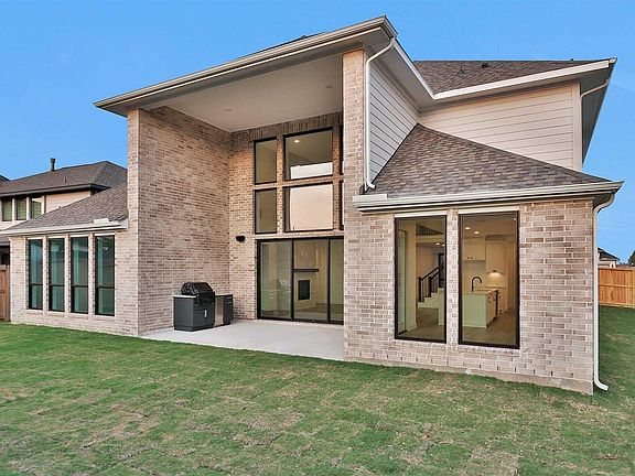 7th image of this home