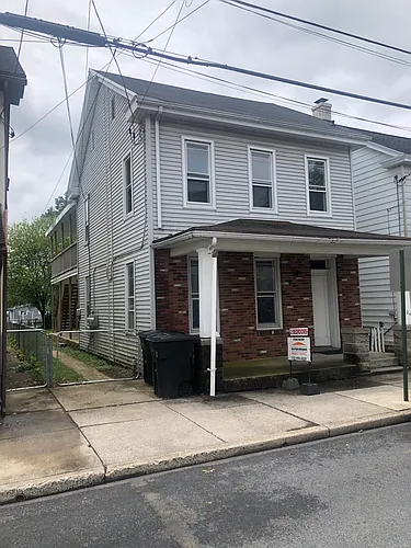 126 Pershing Ave Photo 1