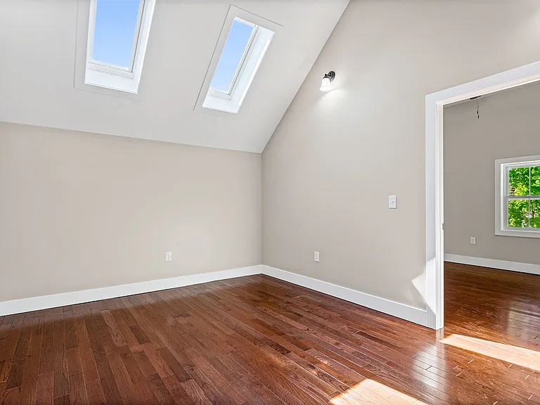 521 Warren St #4 — Photo 27