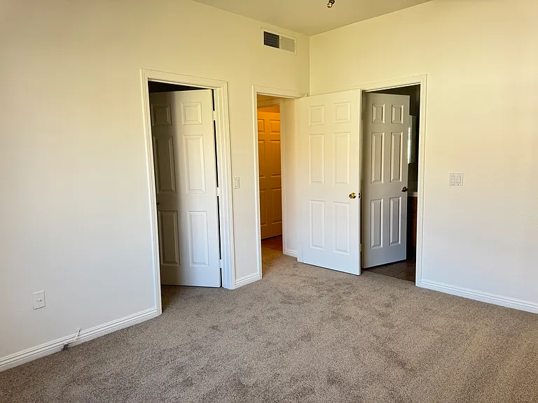 2120 Calville St #202 — Photo 18