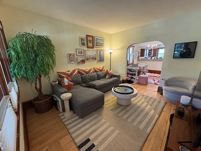 2447 N Bartlett Ave — Photo 5