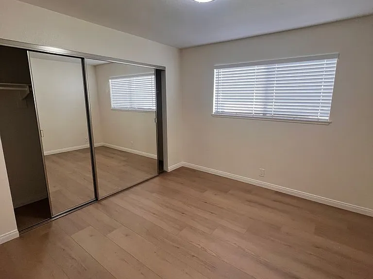 1142 Ashbury Ct — Photo 24