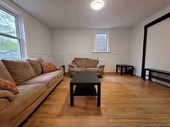 5th image of 62 Ontario St