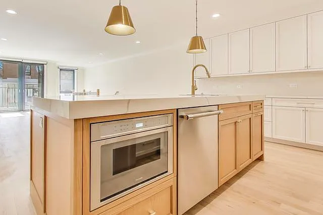 5019 N Lincoln Ave #1 — Photo 4