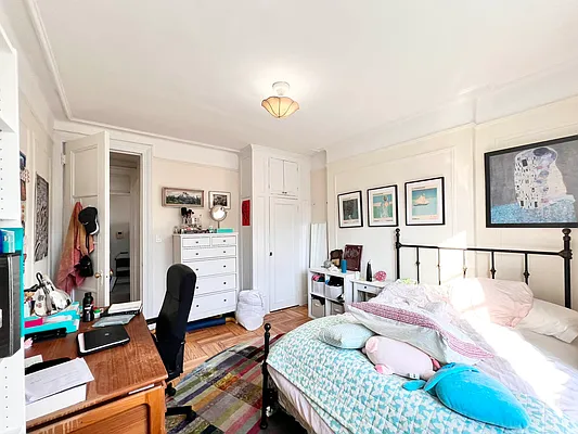 Rented by Compass | media 21