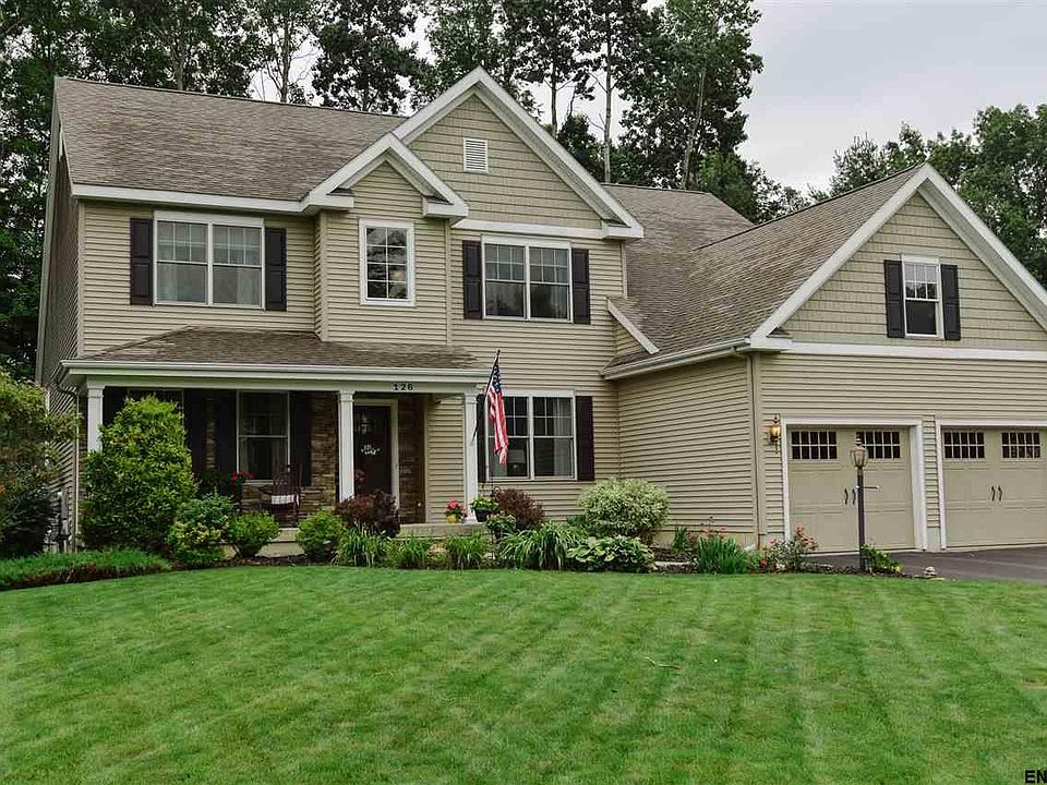 1st image of 126 Cobble Hill Dr