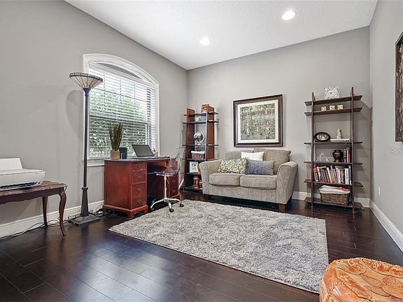 2nd image of 862 Sherbourne Cir