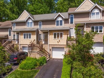 62 Edgefield Dr, Morris Plains, NJ, 07950