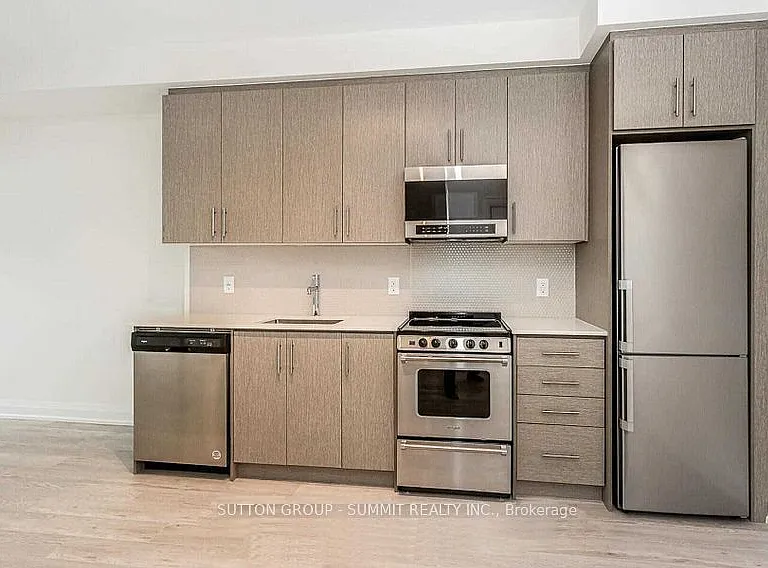 212 King William St #721 — Photo 5