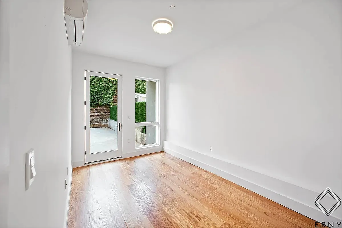3 bed, 1407 sqft, $3,800 — Photo 1
