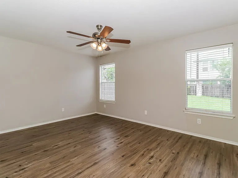1416 Miss Allisons Way — Photo 8