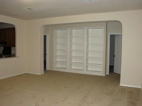 3rd image of 1844 Bayland St