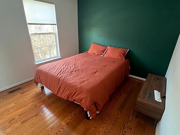 4th image of 8374 Hunter Murphy Cir