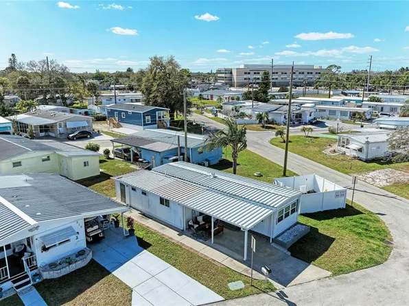 214 52nd Avenue Dr W, Bradenton, FL 34207