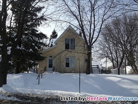 1st image of 1053 Earl St