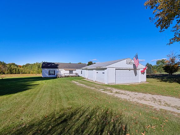 5th image of 19360 McClish Rd