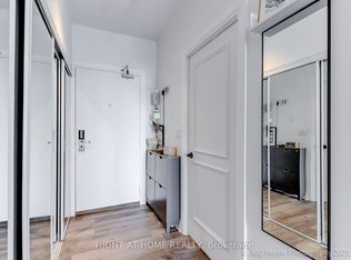 2737 Keele St #203, Toronto, ON M3M 2E9