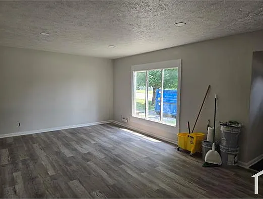 3604 Huffman Blvd — Photo 4